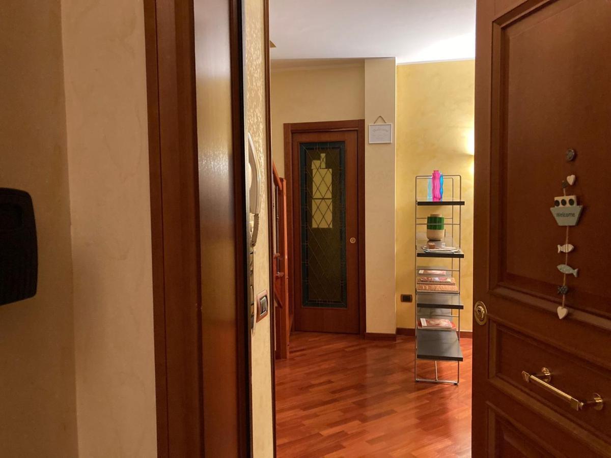 צ'יאמפינו Jfk B & B מראה חיצוני תמונה